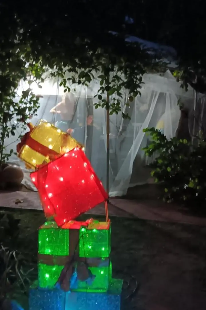 Mi Casa-Su Casa Glamping Campsite 65 Cash-Paypal-Visa-Mc 10Ft Tent-Rental Mosquito Net Protected - W Fruit Trees Secret Garden Forest W Queen Inflat-Bed Linens-Fan -5 Minutes Walk Jak Biobay Tour Station, Restaurants-Esperanza-Sun-Bay-Black Sand Beac Vieques 0*,